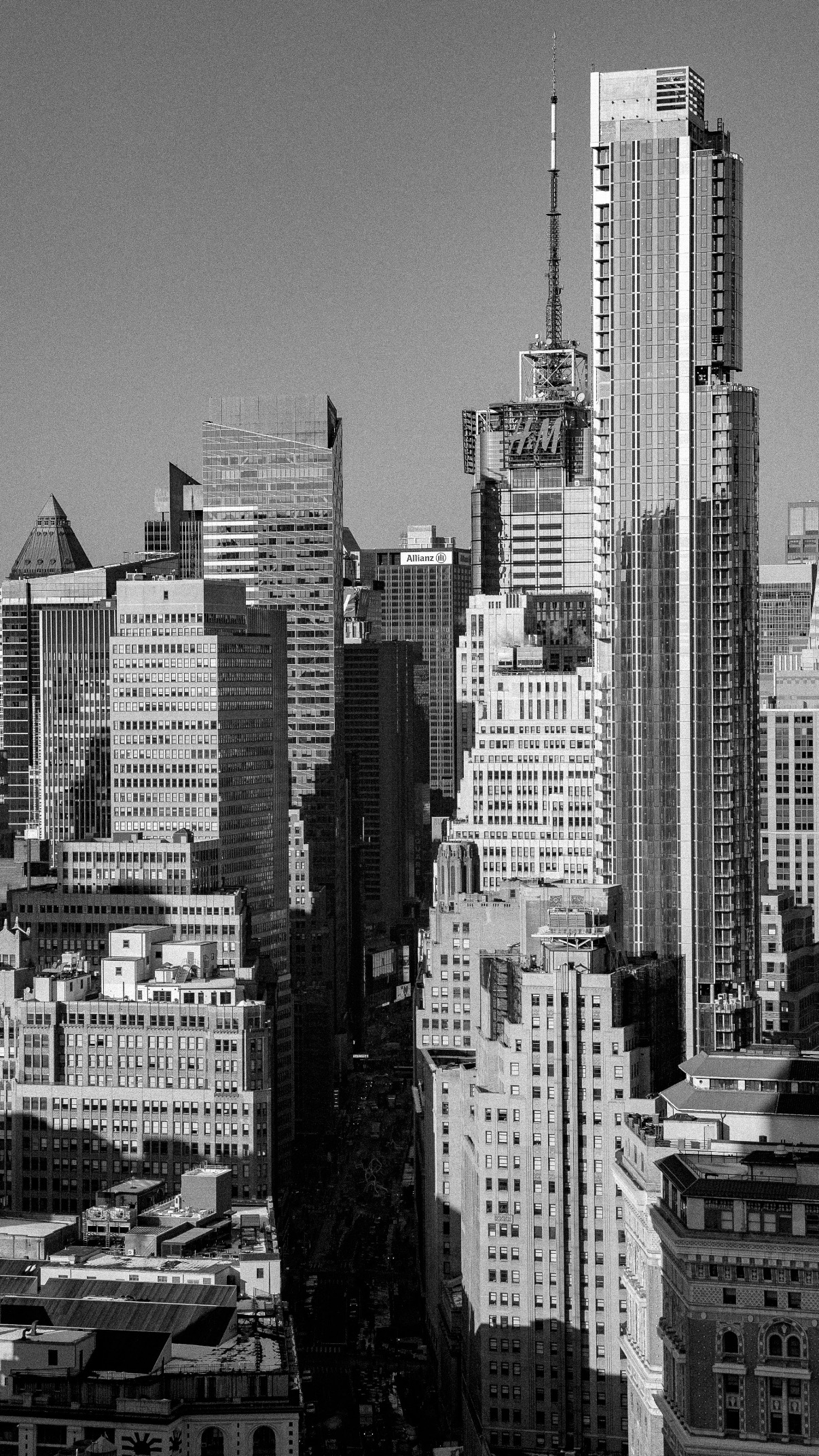 Wedding photographer New York City — Midtown Manhattan skyline