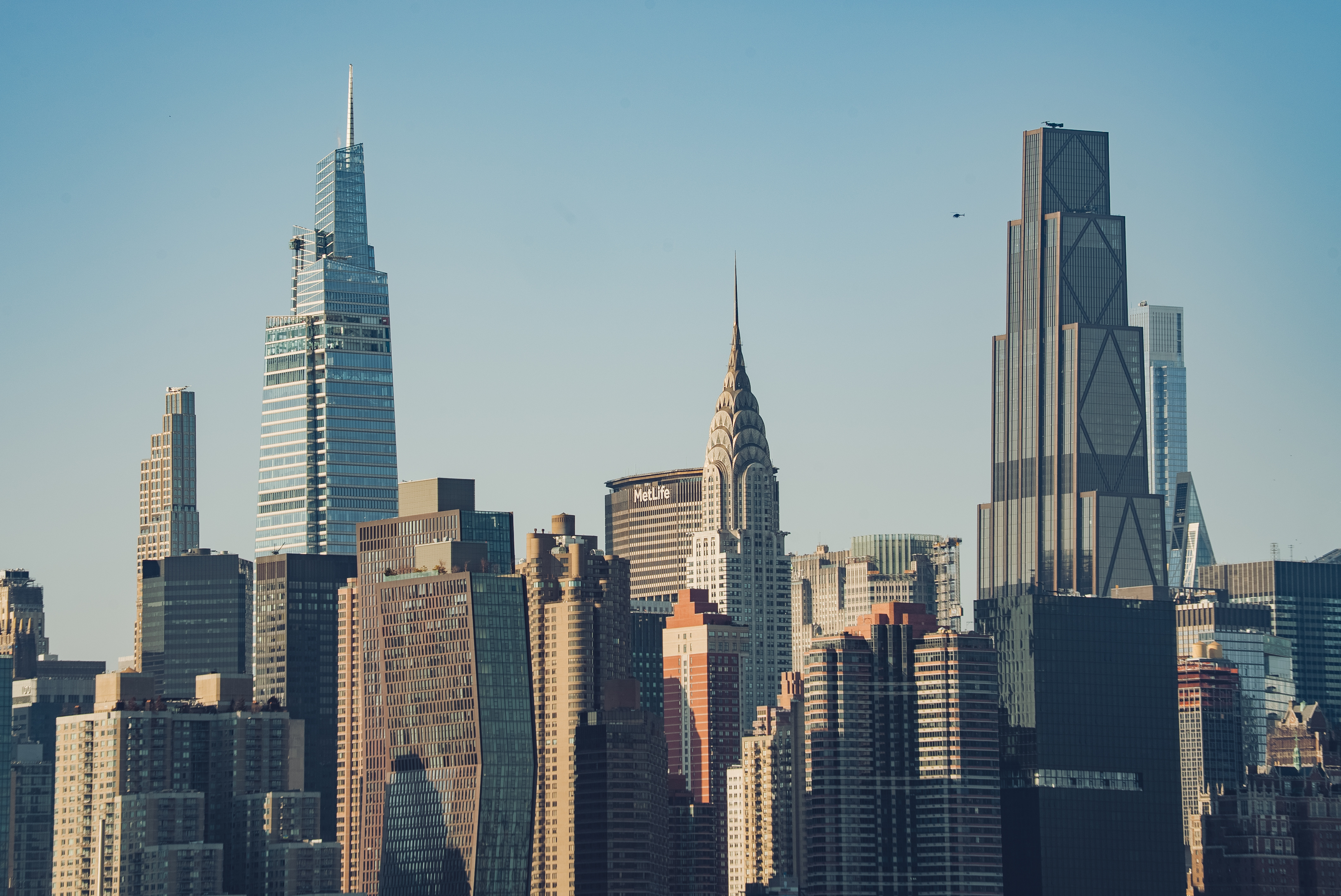Wedding photographer New York City — Chrysler Building, Midtown